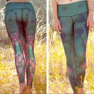 TEEKI - Eagle Feather Hotpant